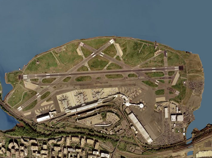 Satellite view of Ronald Reagan Washington National Airport